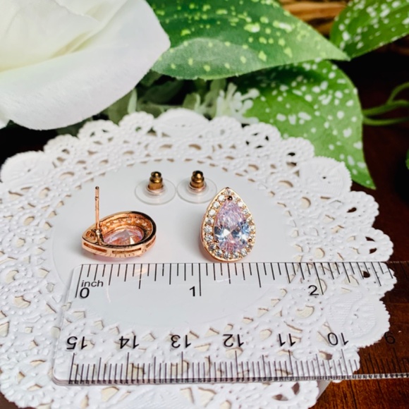 Brilliant Sparkling Crystal Halo Tear Drop Stud Earrings. Rose Gold plated. - Picture 11 of 12